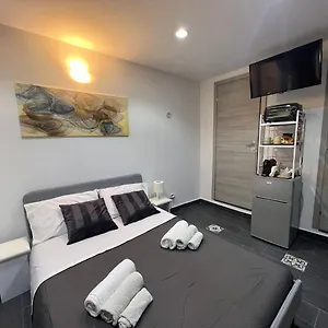 Casa vacanze Fra Mauro, Aeroporto di Catania Fontana Rossa